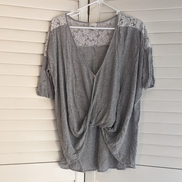 Daytrip Tops - 💖HP💖 Cross-Front Top